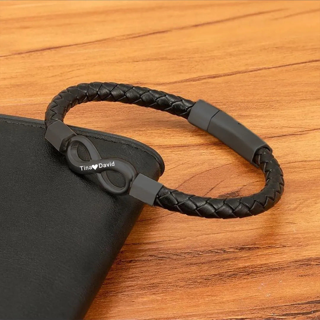 Gravierbares Edelstahl Lederarmband für Ihn (8 Worte)